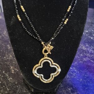 Elegant Black and Gold Pendant Necklace